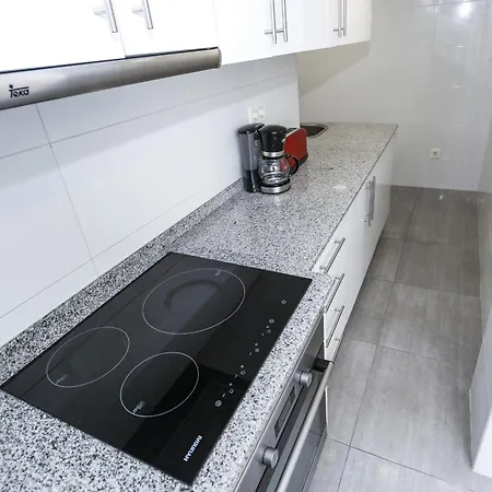 Pineda 7 Planet Apartment